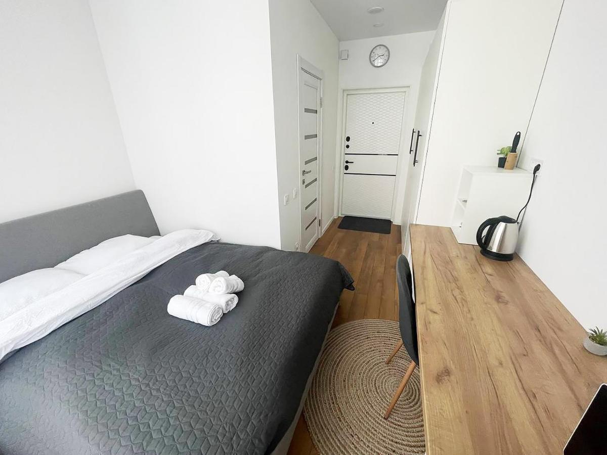 Cube House Apartment เคียฟ ภายนอก รูปภาพ