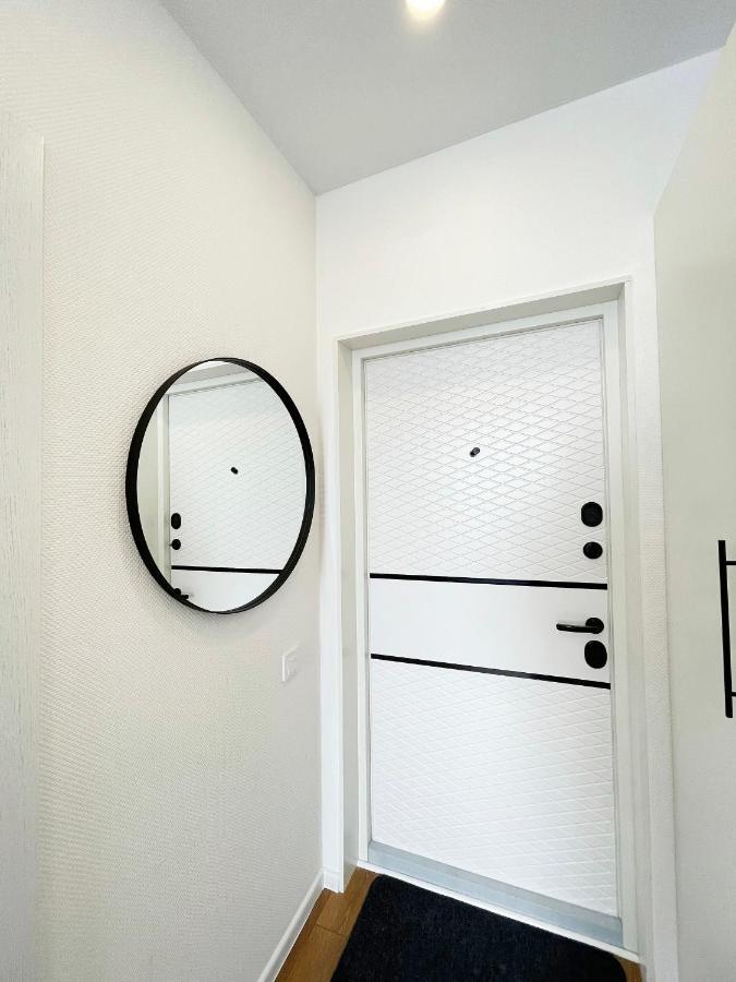 Cube House Apartment เคียฟ ภายนอก รูปภาพ
