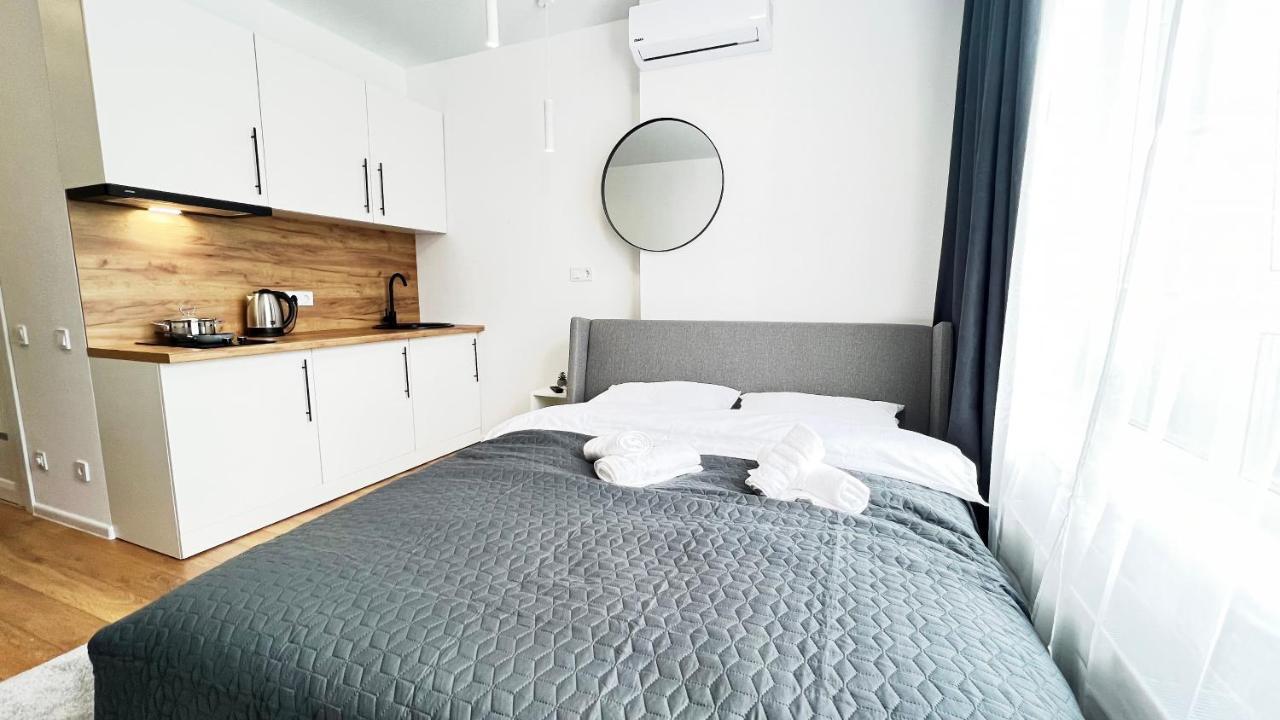 Cube House Apartment เคียฟ ภายนอก รูปภาพ