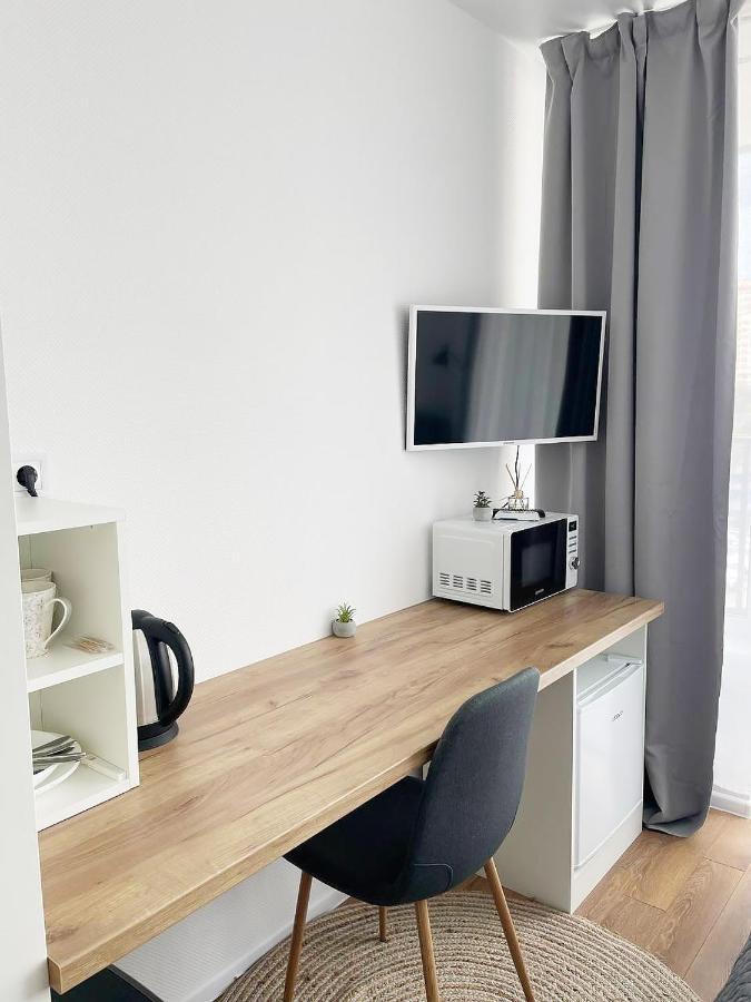 Cube House Apartment เคียฟ ภายนอก รูปภาพ