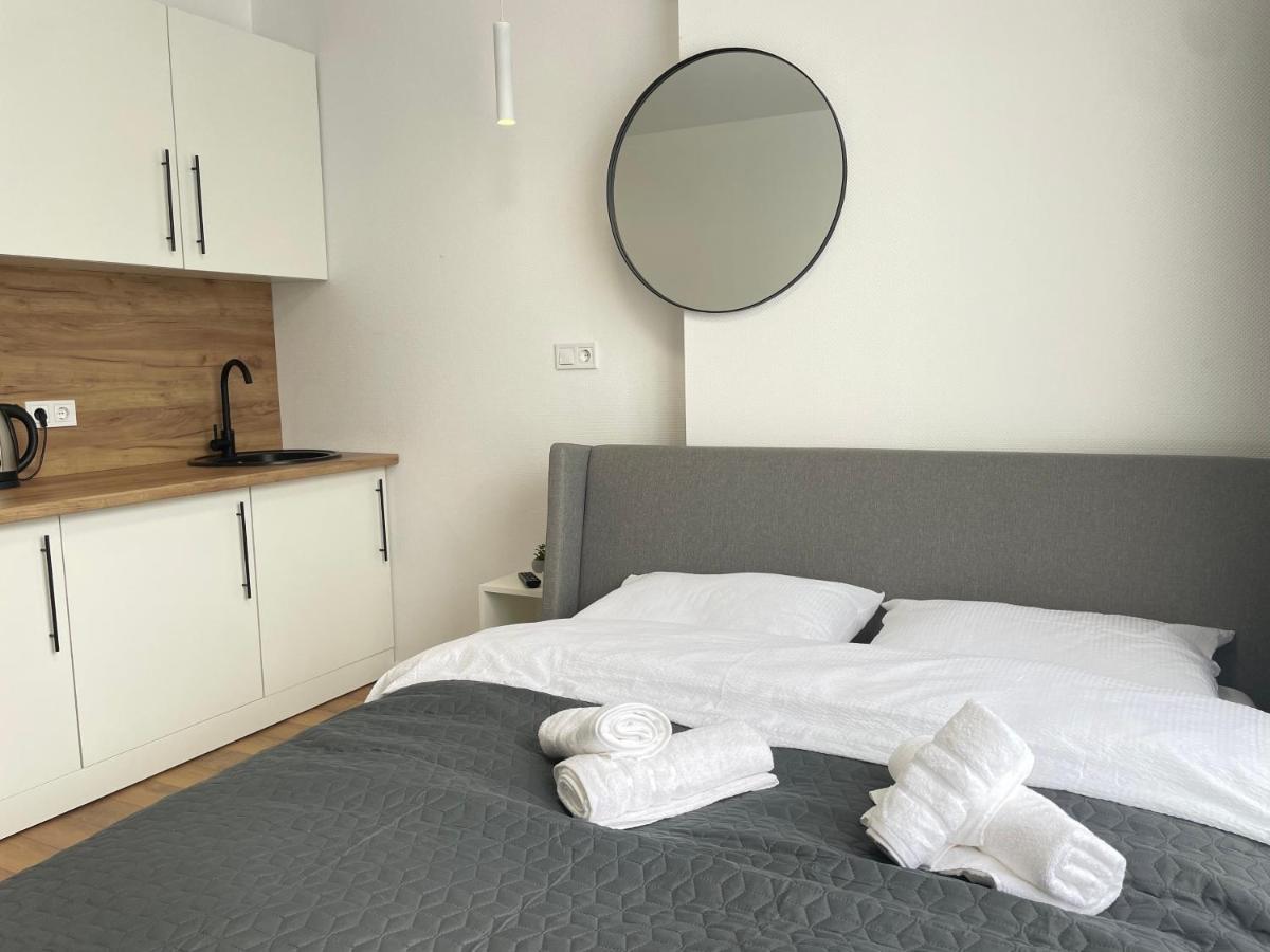 Cube House Apartment เคียฟ ภายนอก รูปภาพ