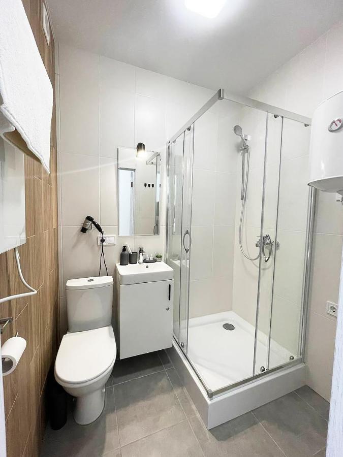 Cube House Apartment เคียฟ ภายนอก รูปภาพ
