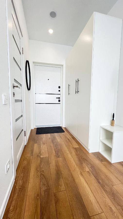 Cube House Apartment เคียฟ ภายนอก รูปภาพ